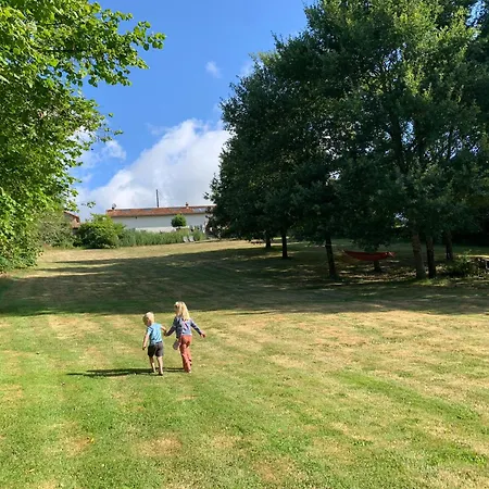 La Boutardiere Semesterbostad