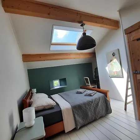 Semesterbostad La Boutardiere