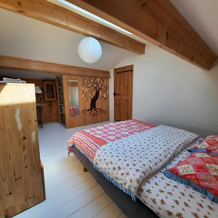 Semesterbostad La Boutardiere *